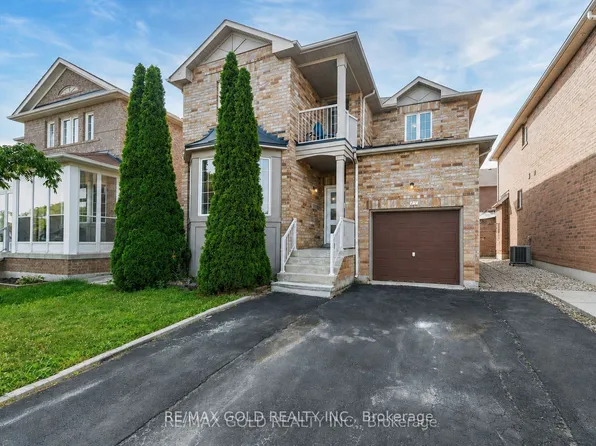 77 Schooner Dr, Brampton, ON L7A 3J1