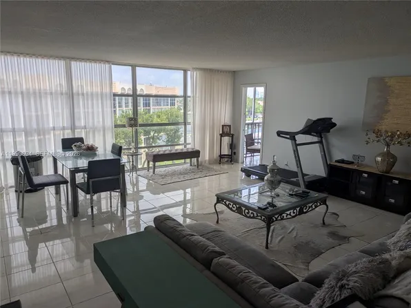 701 Three Islands Blvd APT 510, Hallandale Beach, FL 33009
