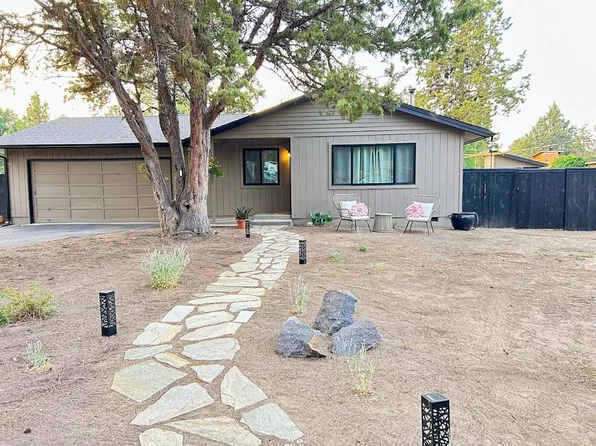 20944 Desert Wood Dr, Bend, OR 97702