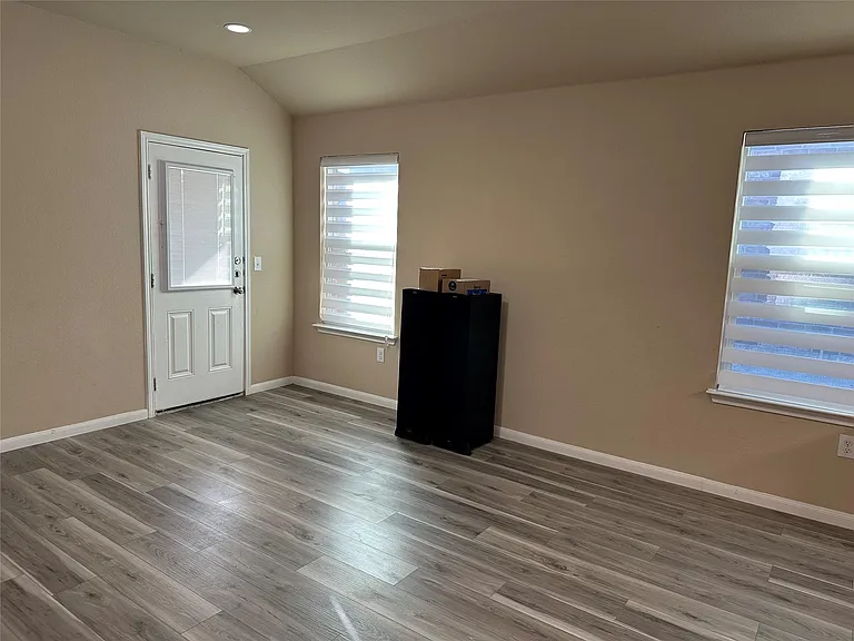 3505 Stephans St — Photo 15