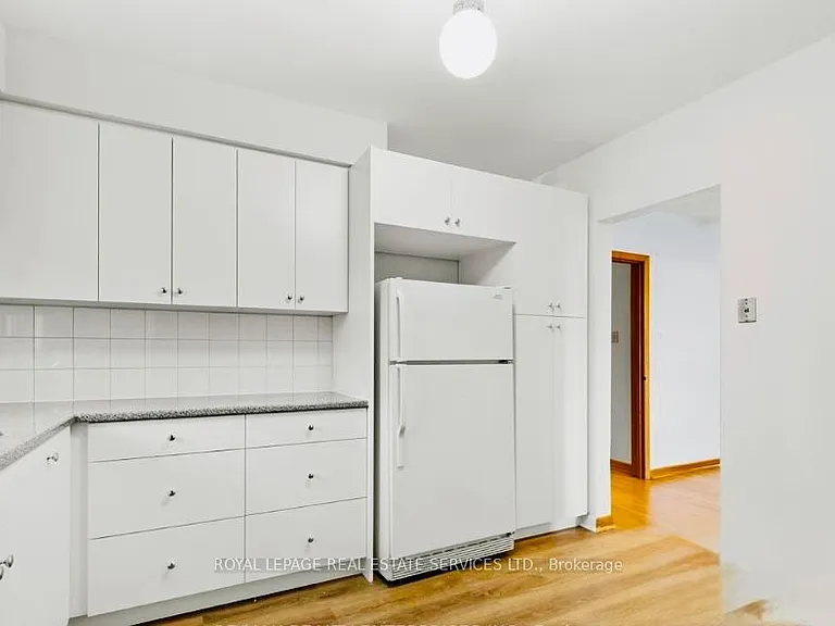 50 Peter St N #2 — Photo 7