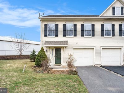 105 Red Oak Ct, Honey Brook, PA, 19344