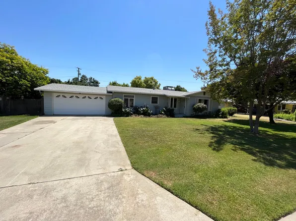 2521 E Westcott Ave, Visalia, CA 93292