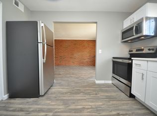 11 Westwood Vlg UNIT 11, Wright City, MO 63390