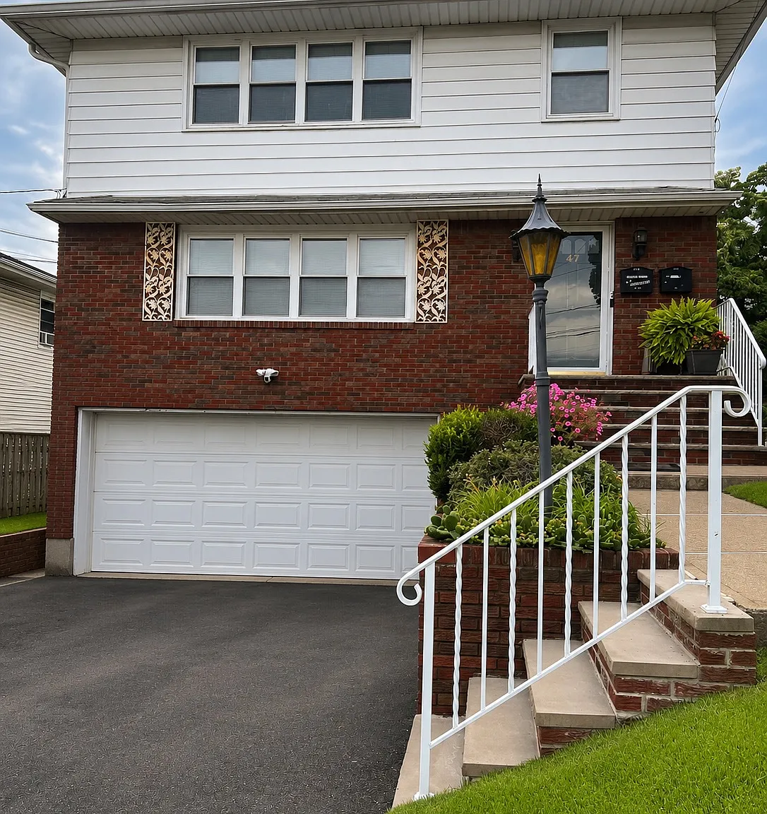 2 bed, $1,700 — Photo 1