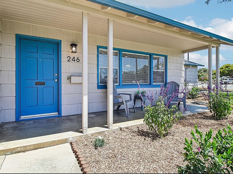 246 Loma Dr