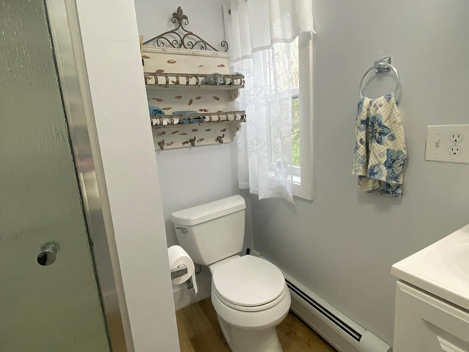 328 Park St — Photo 2