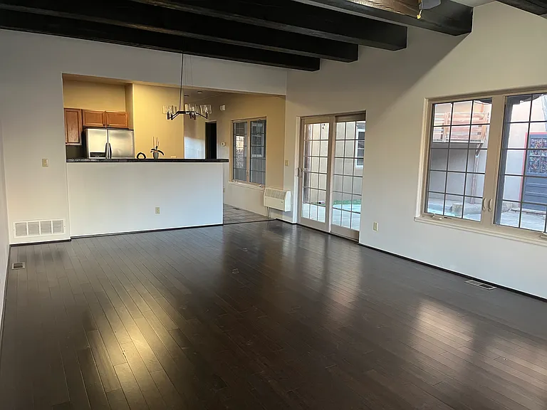 4 New Village Ave — Photo 7