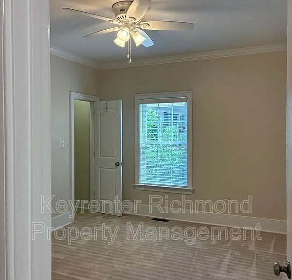 615 S Laurel St — Photo 12