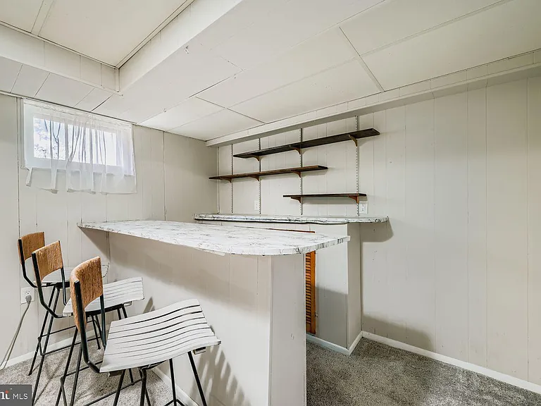 515 Taney Ave — Photo 18