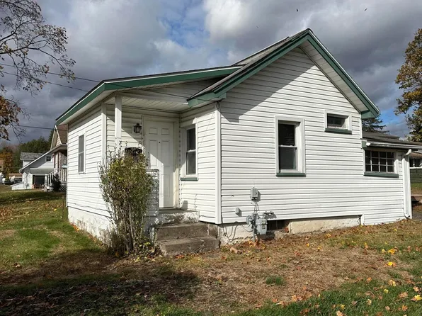 1184 Appenzeller Ave, Stroudsburg, PA 18360