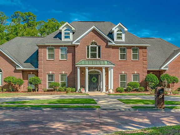 3rd image of 11571 Oak Pointe Dr
