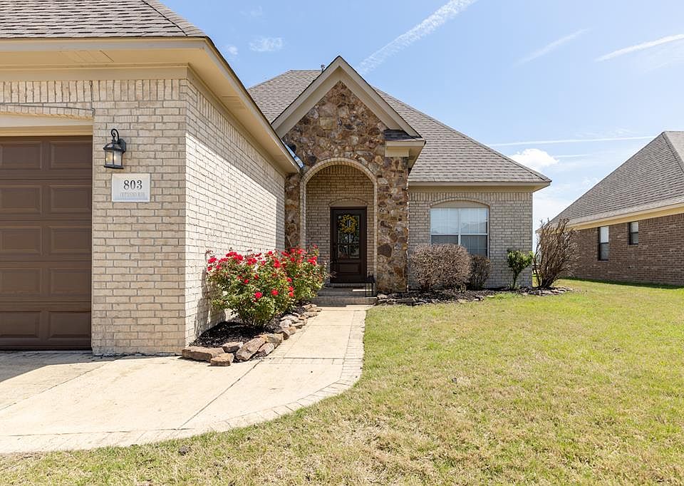 1st image of 803 Crittenden Blvd