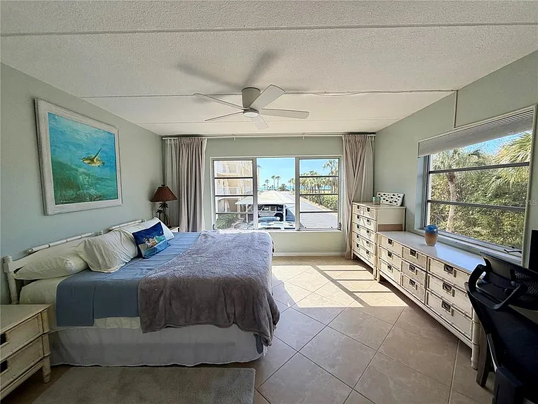 3806 Gulf Of Mexico Dr #C211 — Photo 13
