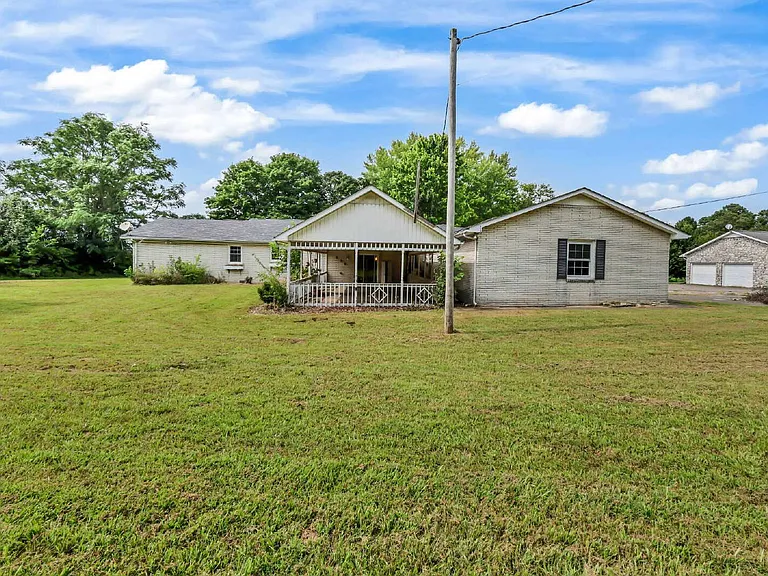 359 Meadow Ln — Photo 41