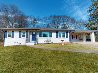 464 Maxwell Rd, Roswell, GA 30075