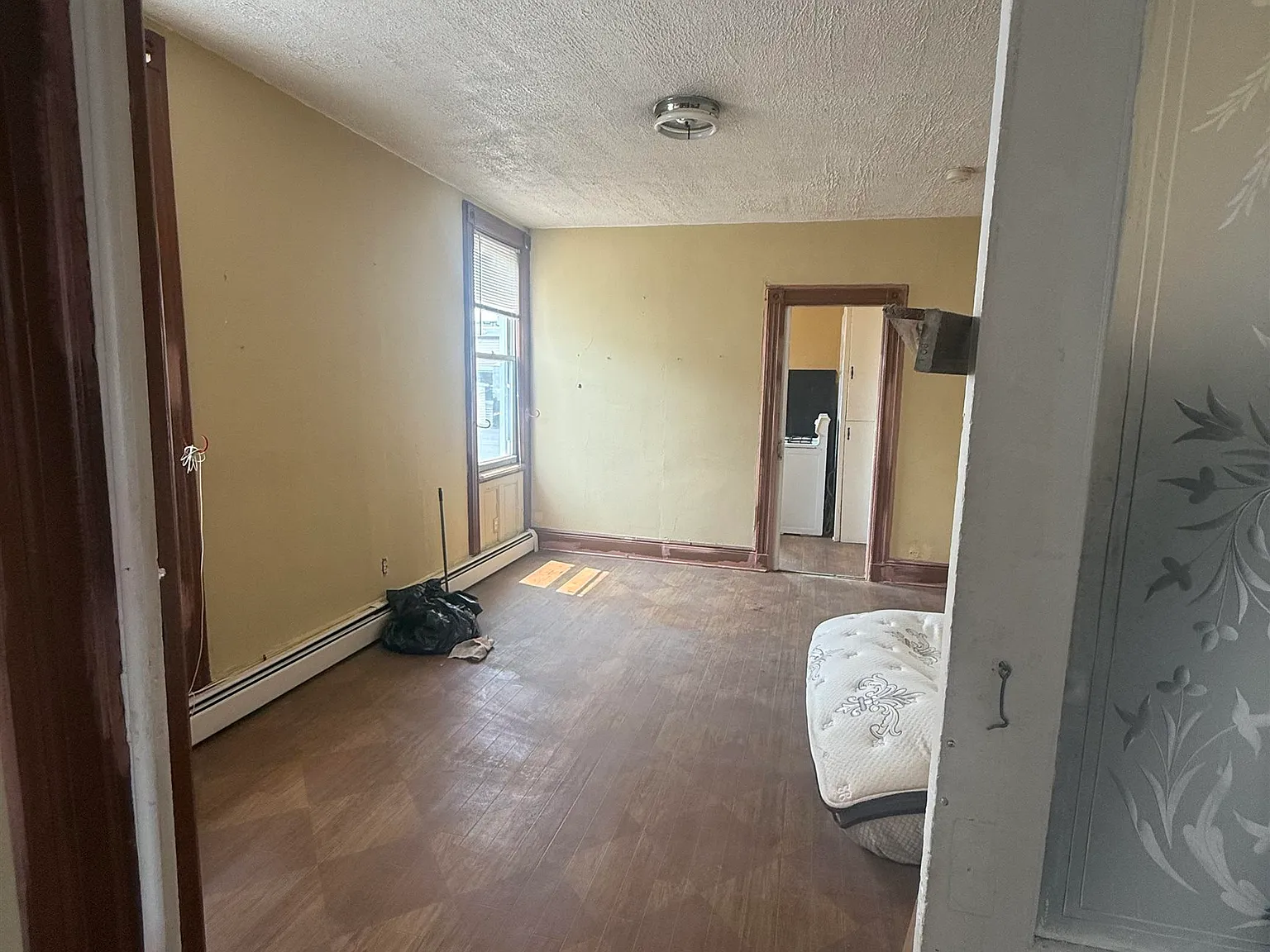 2 bed, 1.0 bath, $2,600 — Photo 3