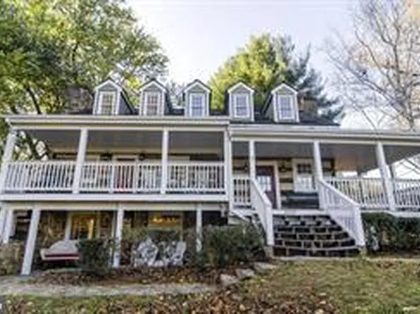 12519 Mountain Rd, Lovettsville, VA 20180