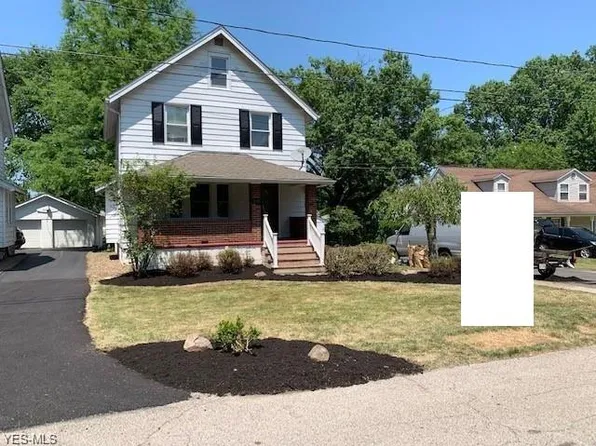 305 E 42nd St, Lorain, OH 44052