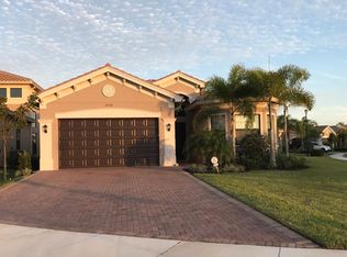 2838 Thunder Bay Cir, Naples, FL 34119