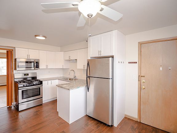 2nd image of 5238 N Neenah Ave #3B