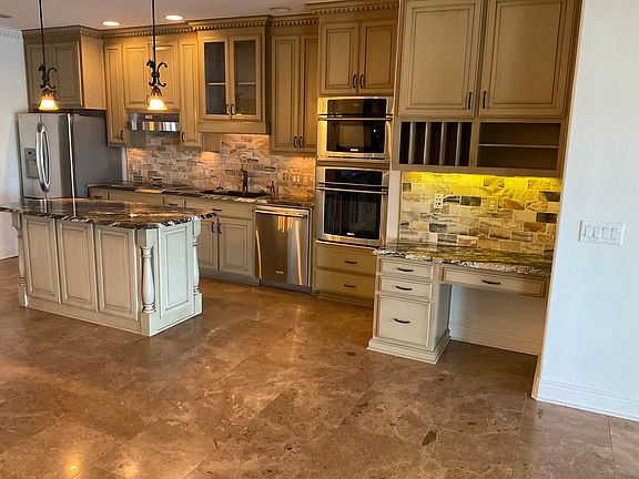 3rd image of 13690 River Rd Unit 202
