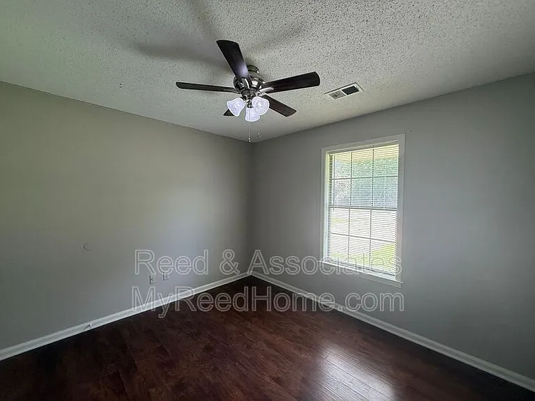 6935 Hillindale Dr — Photo 6