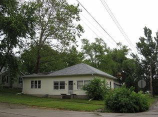 800 W Park St, Morrison, IL 61270