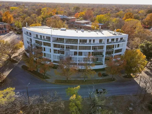 1401 W River Blvd APT 5D, Wichita, KS 67203