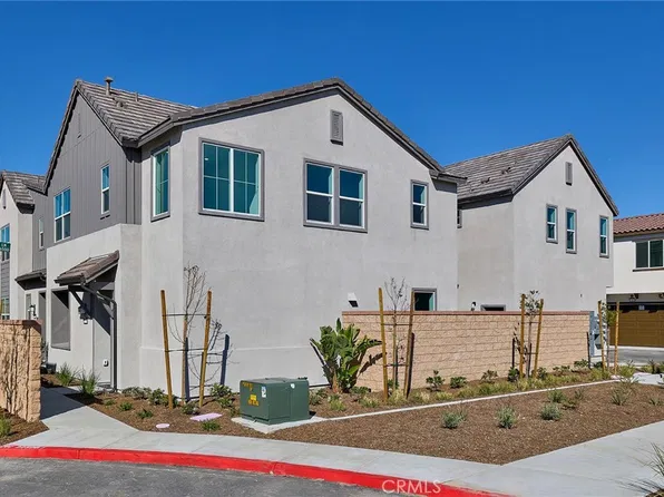 16573 Bottlebrush Ln #3, Fontana, CA 92336