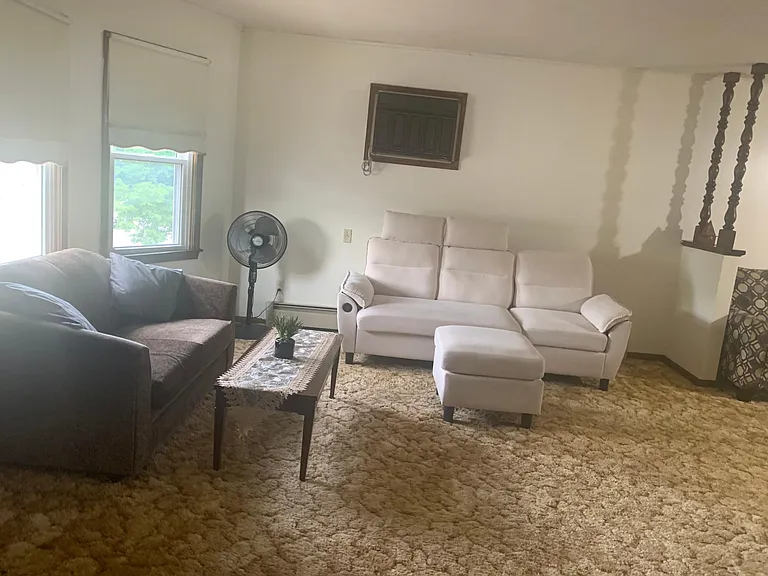 1092 E Lovejoy St #2 — Photo 9