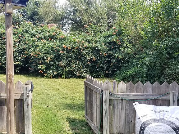 2nd image of 4221 Lexington Pl