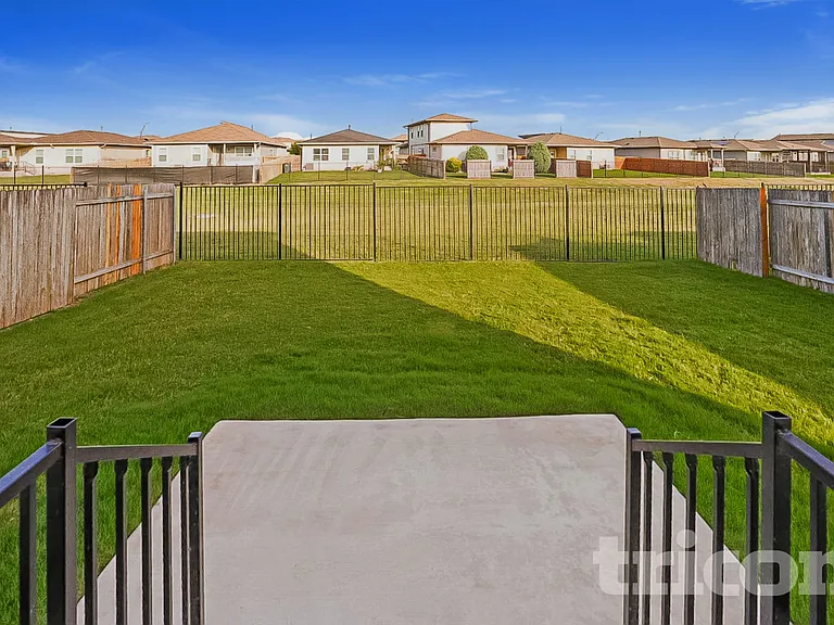 5200 Saddle Club Dr — Photo 14