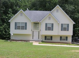 507 Willow Creek Dr, Temple, GA 30179