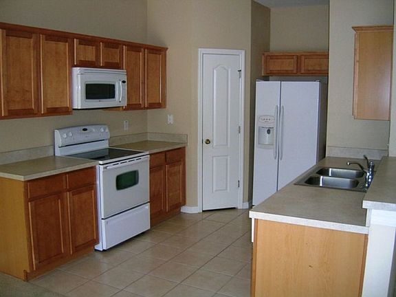 4th image of 4041 Pemberly Pines Cir
