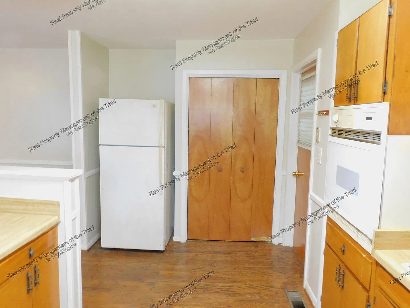 3 bed, 2.0 bath, 1867 sqft, $1,795 — Photo 4