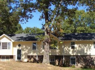 9300 Cedar Hill Rd, Warrior, AL 35180