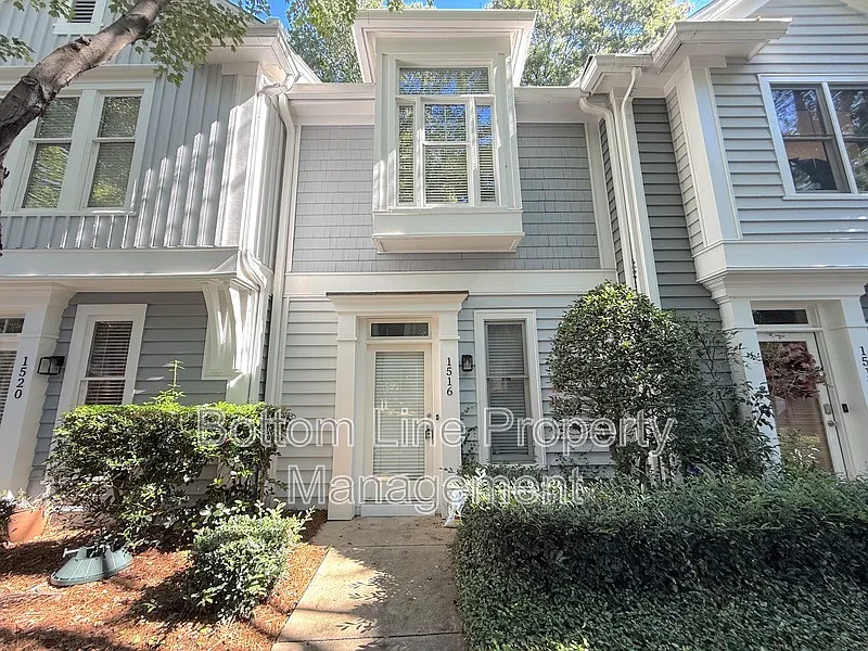 1516 Cleveland Ave