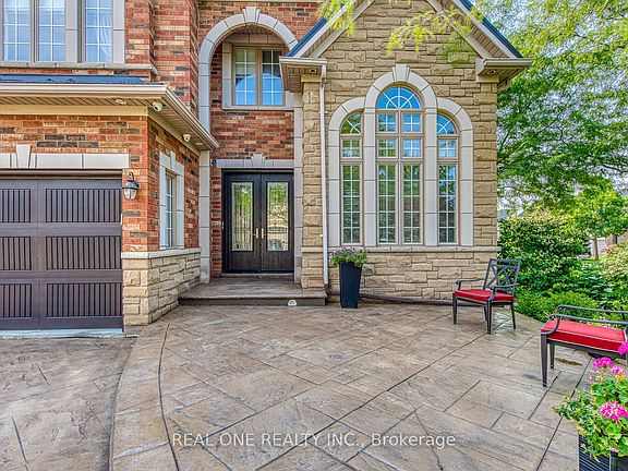 5th image of 2298 Salcome Dr