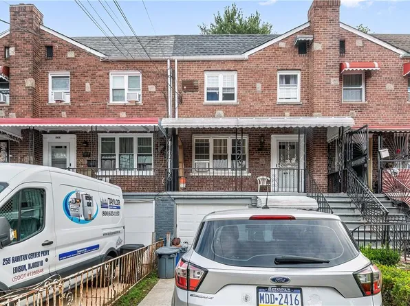 1134 E 214th Street, Bronx, NY 10469