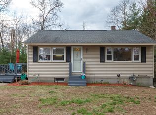 59 Village St, Concord, NH 03303