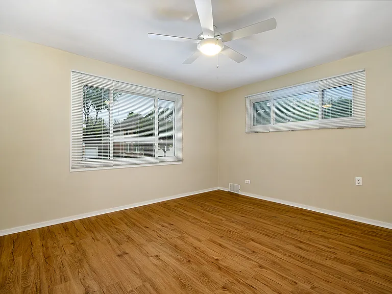 235 W Hickory Rd — Photo 10