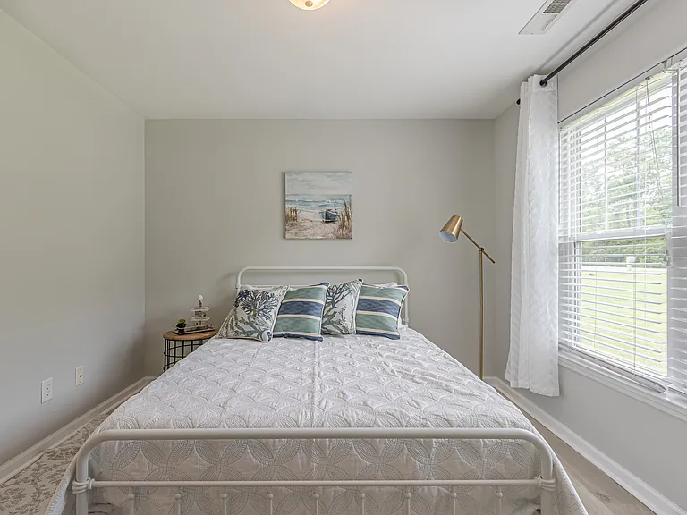 Vista Cay Dr — Photo 15