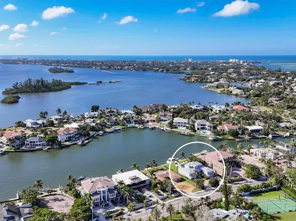 810 Siesta Dr, Sarasota, FL 34242