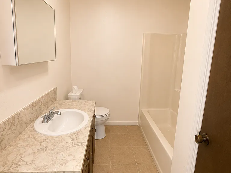 200 W 6th St #210 — Photo 3