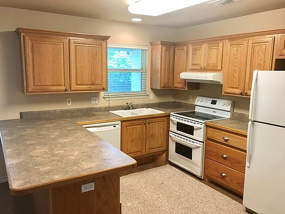 4th image of 706 Lupine Ln
