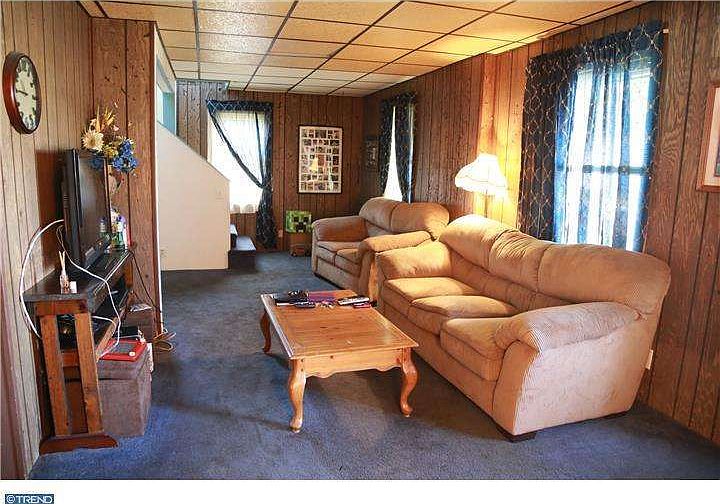2nd image of 406 Leach St