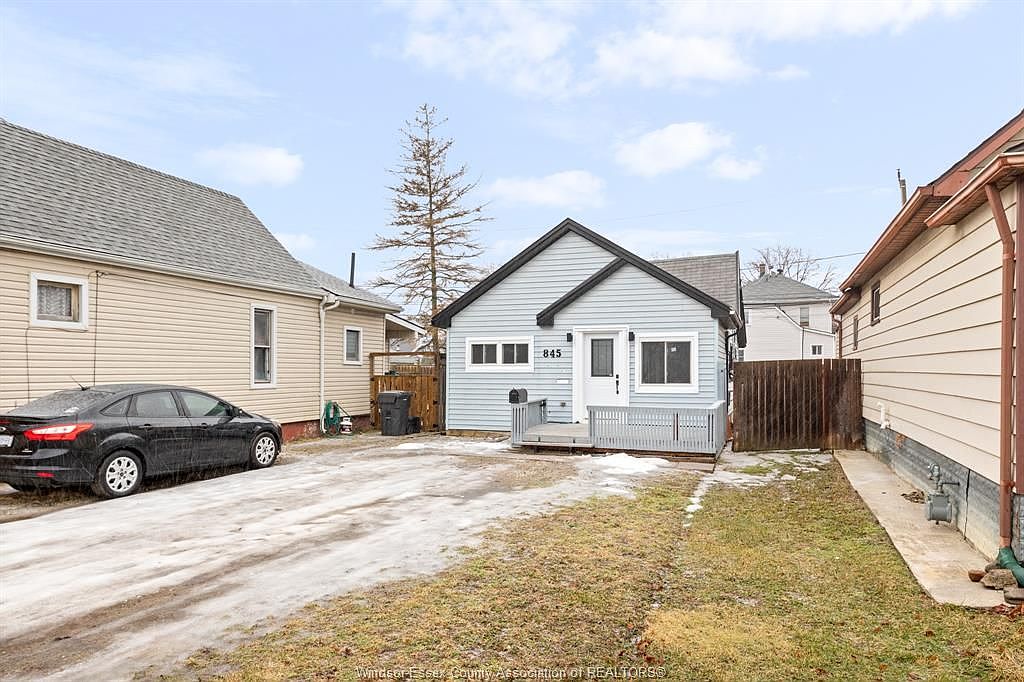 845 Arthur Rd, Windsor, ON N8Y 3Y1 Zillow