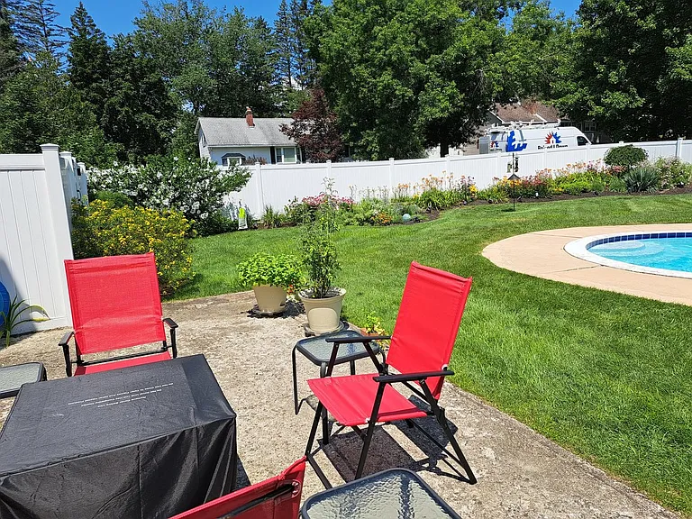 35 Ableman Ave — Photo 24