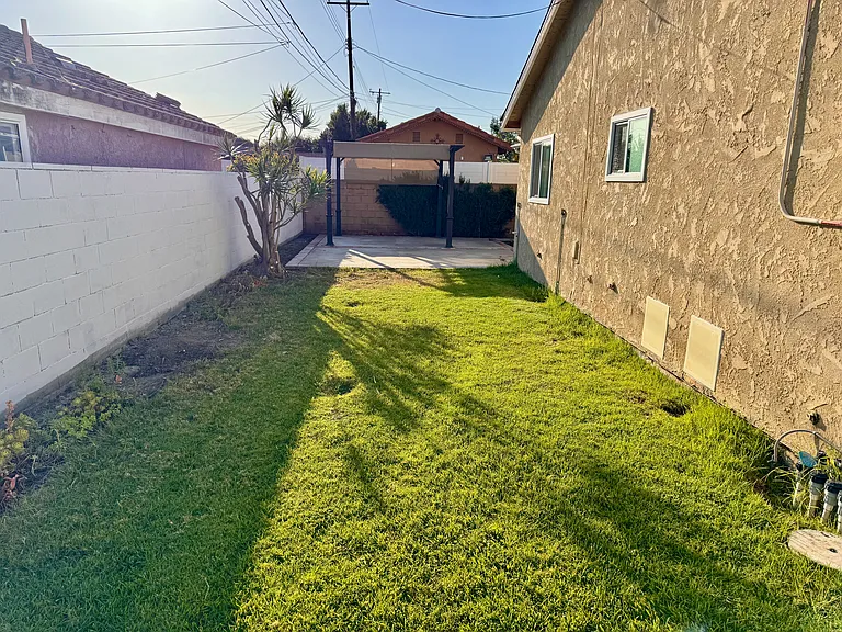 8434 Donovan St — Photo 26